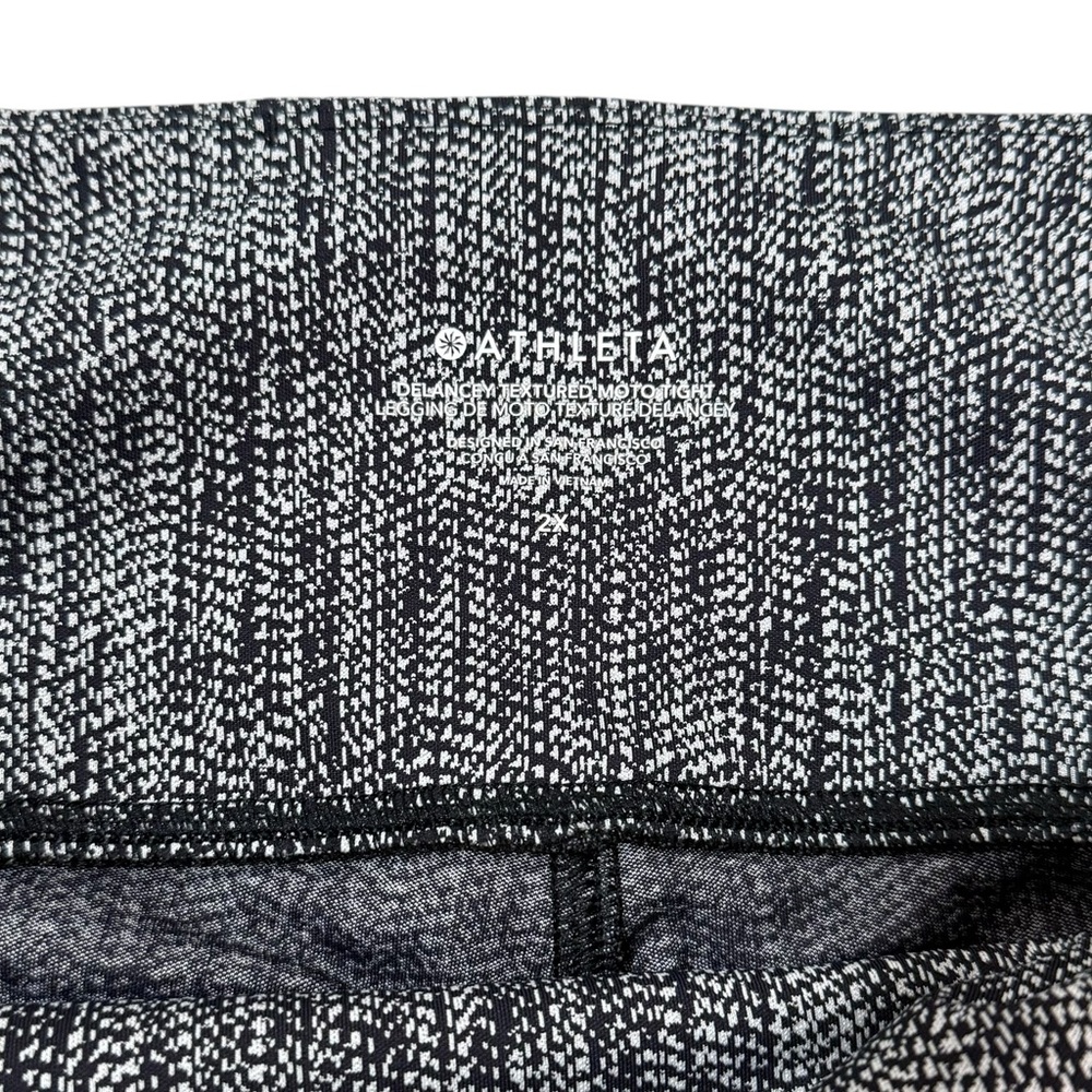 Athleta Delancey Textured Moto Tight Athletic Leggings Zipper Detail Size 2X - Picture 7 of 14